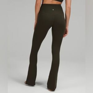 Lululemon Align High-Rise Mini Flare Pant 32" size 2 NWT
Black